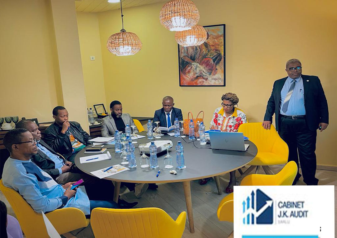 Formation Sur Les Incidences Financières Des Décisions De Ressources Humaines, à L'hôtel Memling.
